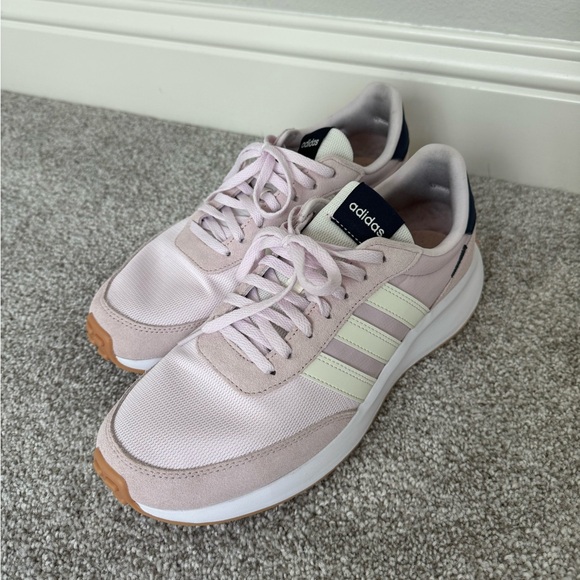 Adidas - Run 70s Sneaker - Womens 9.5 - used like new - Picture 2 of 7